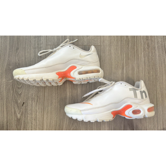 Nike Air Max Plus TN Ultra GS White Orange Size 6Y Women’s 7.5 Sneakers - Picture 9 of 10